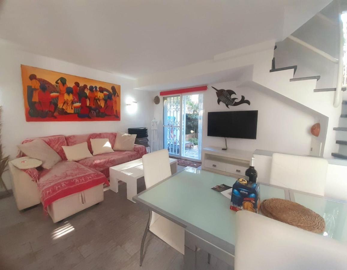 אלביר House In The Center Of Albir, 2 Min Walk From The Beach מראה חיצוני תמונה
